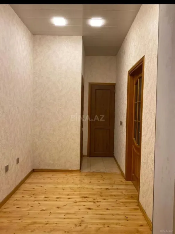 Satılır 2 otaqlı mənzil 67 m²