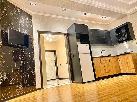 Kirayə verilir 2 otaqlı mənzil 60 m²