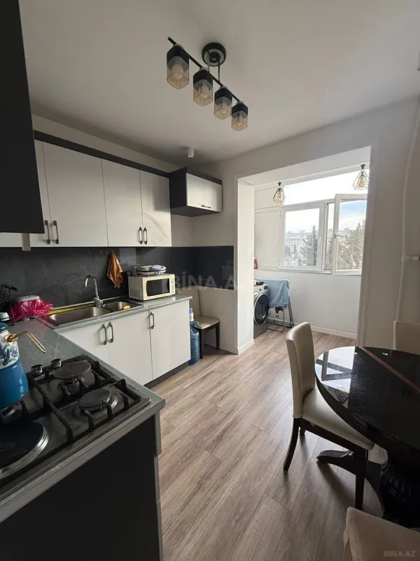 Satılır 3 otaqlı mənzil 82 m²