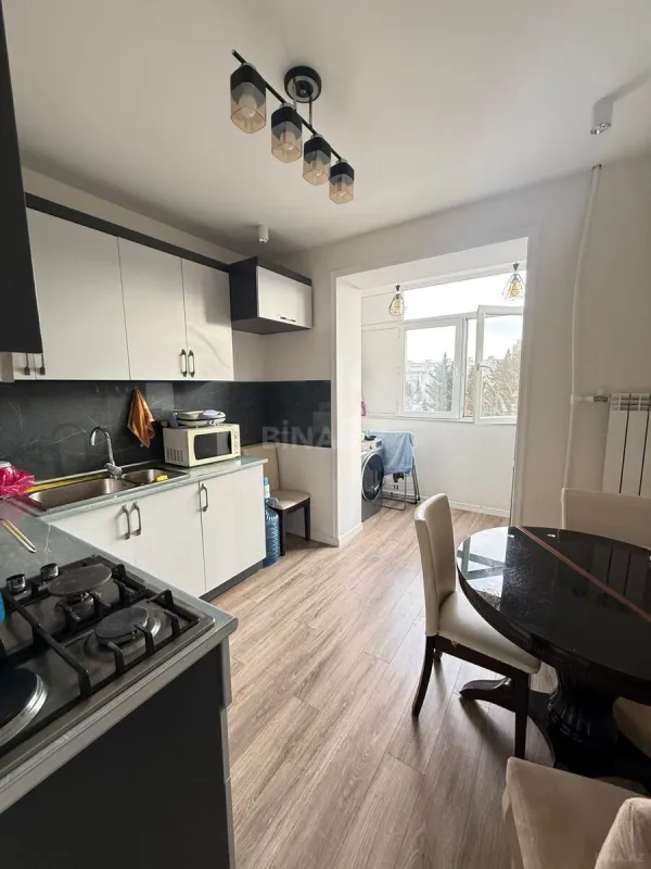 Satılır 3 otaqlı mənzil 82 m²