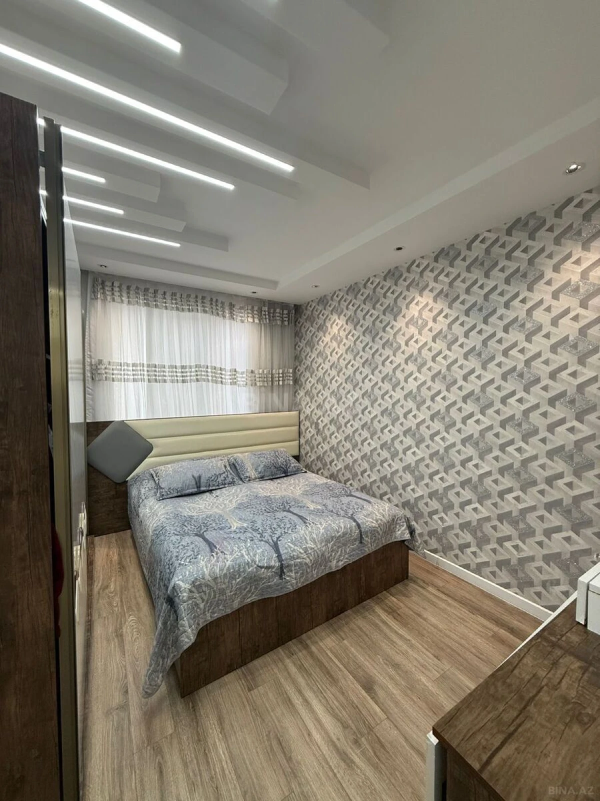 Satılır 3 otaqlı mənzil 82 m²