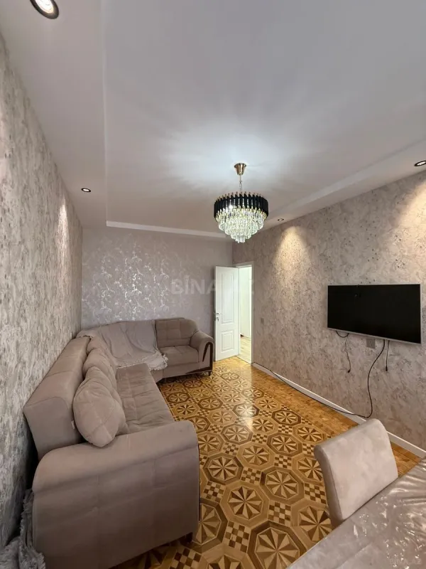 Satılır 3 otaqlı mənzil 82 m²
