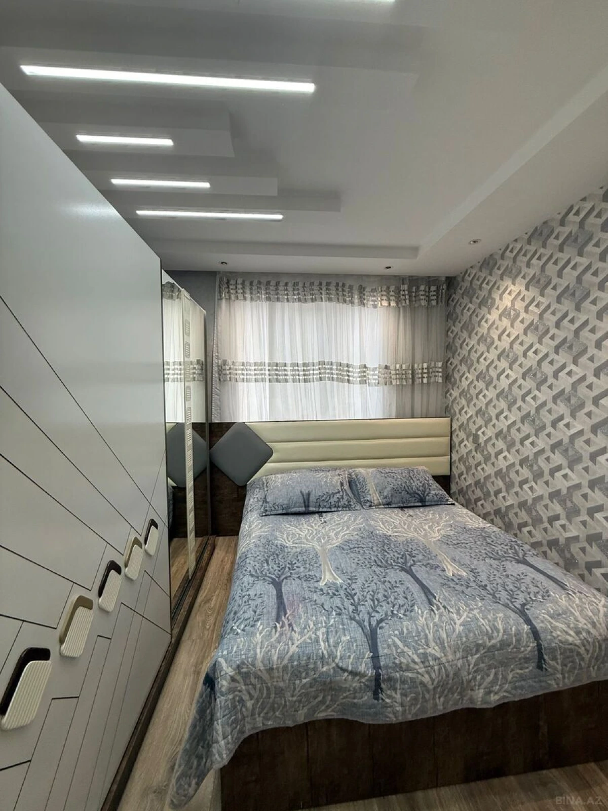 Satılır 3 otaqlı mənzil 82 m²