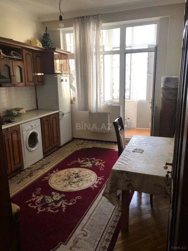 Kirayə verilir 2 otaqlı mənzil 65 m²