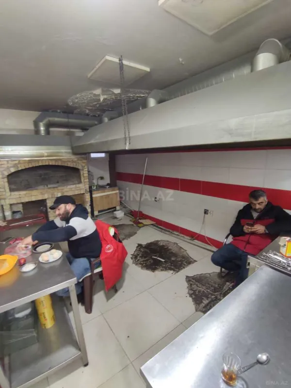 Satılır obyekt 130 m²