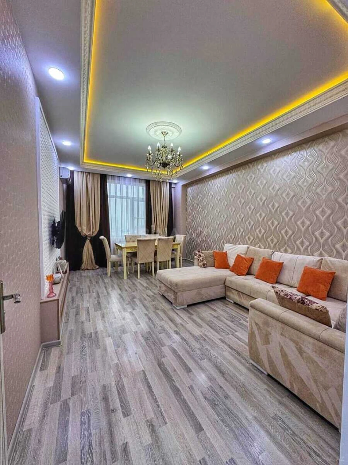 Satılır 2 otaqlı mənzil 65 m²