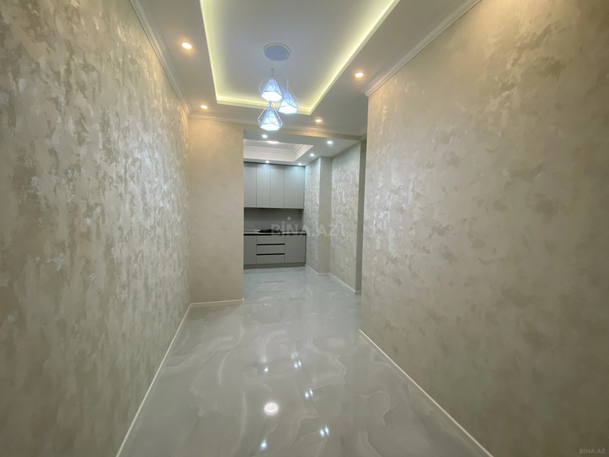 Satılır 2 otaqlı mənzil 71 m²