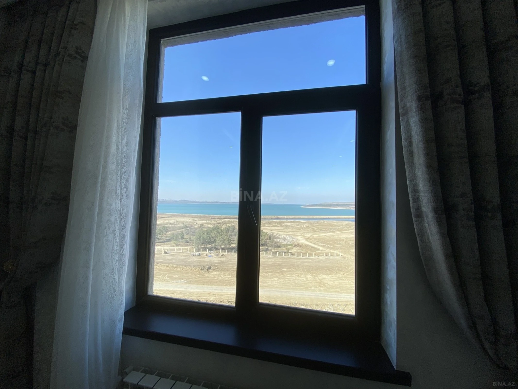 Satılır 2 otaqlı mənzil 71 m²