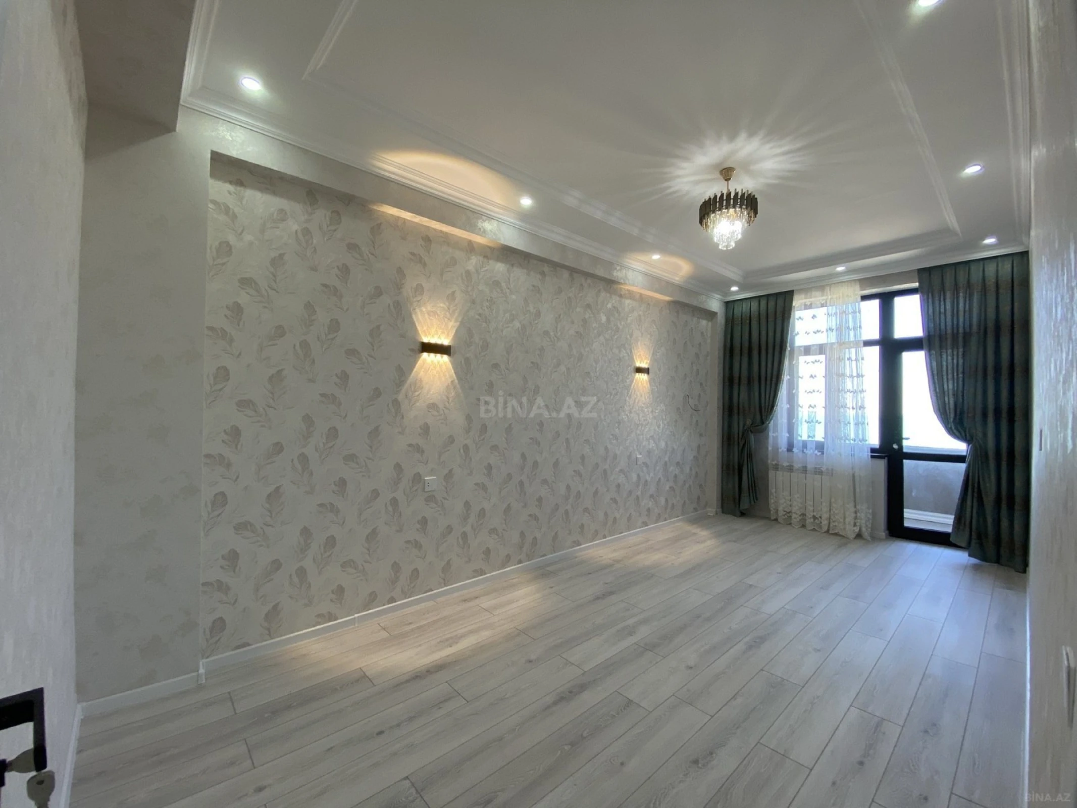 Satılır 2 otaqlı mənzil 71 m²