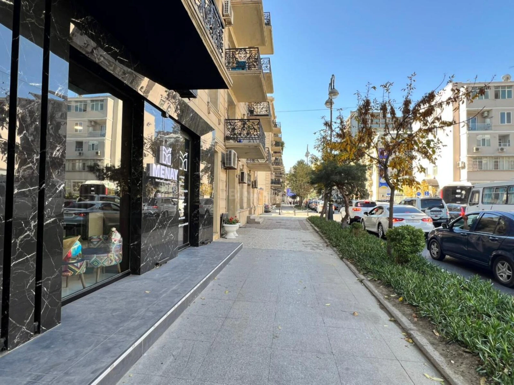 Satılır obyekt 100 m²