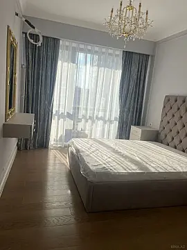 Kirayə verilir 2 otaqlı mənzil 74 m²