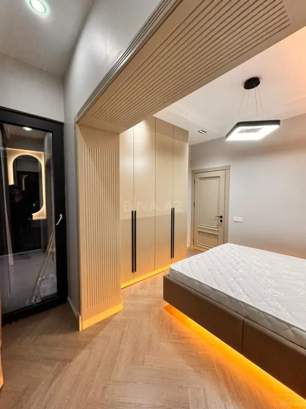 Satılır 2 otaqlı mənzil 68 m²