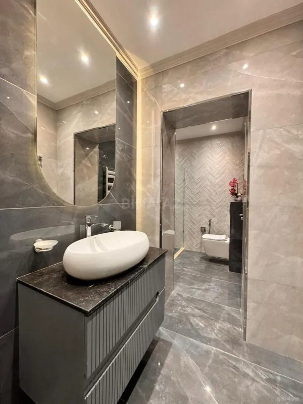 Satılır 2 otaqlı mənzil 68 m²