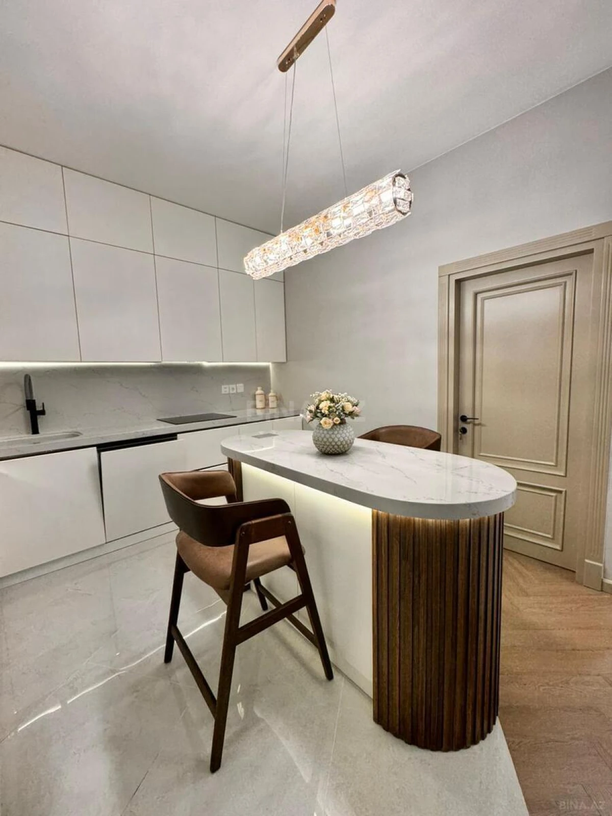 Satılır 2 otaqlı mənzil 68 m²