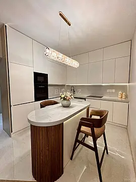 Satılır 2 otaqlı mənzil 68 m²