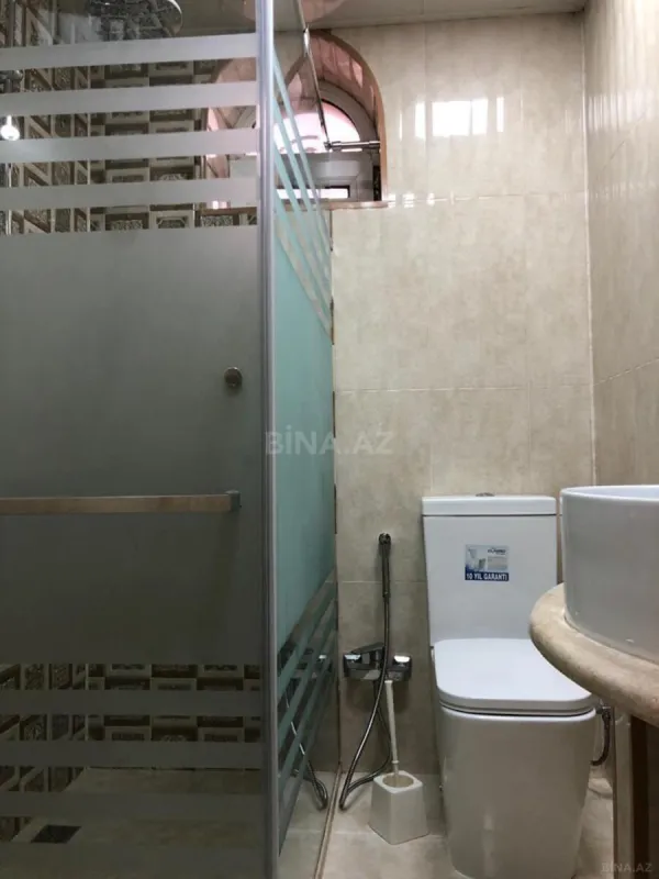 Kirayə verilir 3 otaqlı mənzil 150 m²