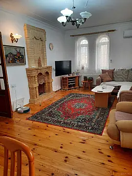 Kirayə verilir 3 otaqlı mənzil 150 m²
