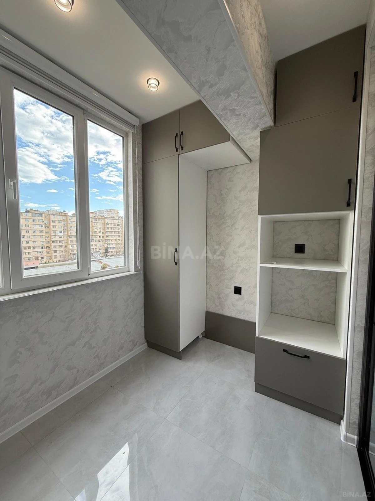 Satılır 3 otaqlı mənzil 65 m²