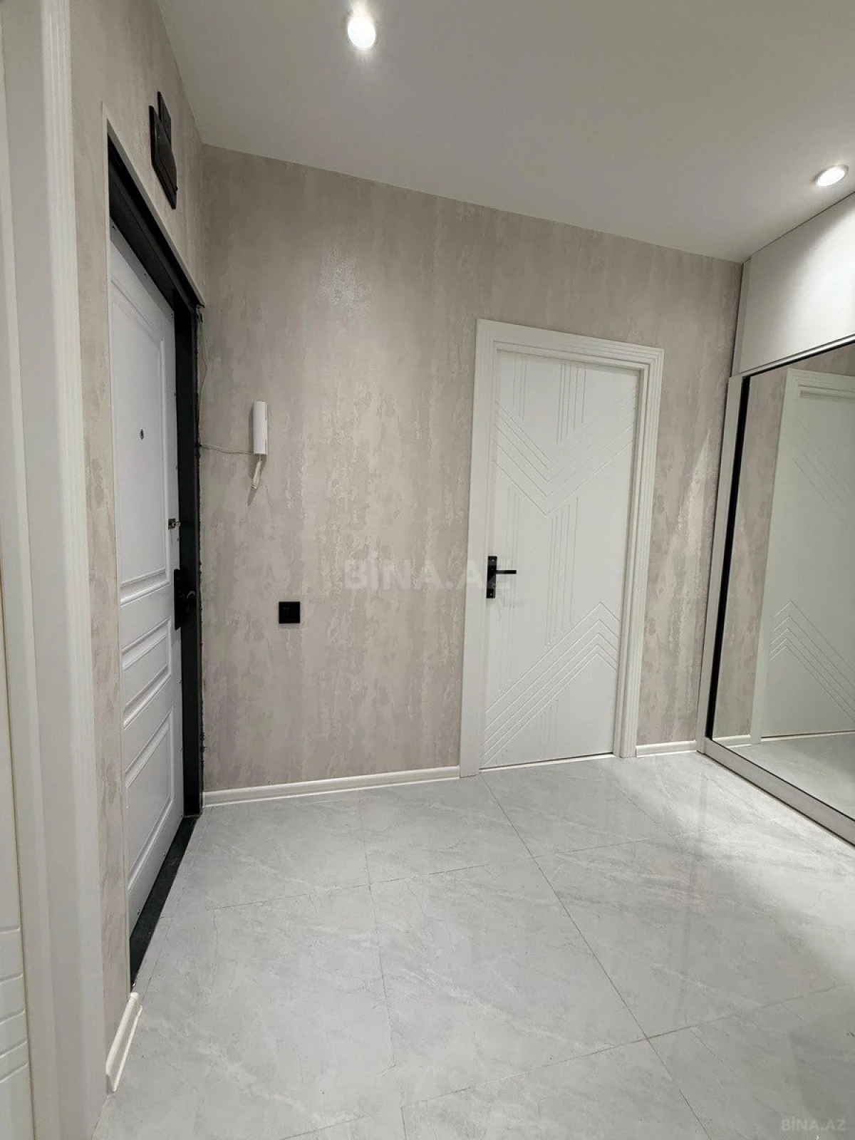 Satılır 3 otaqlı mənzil 65 m²