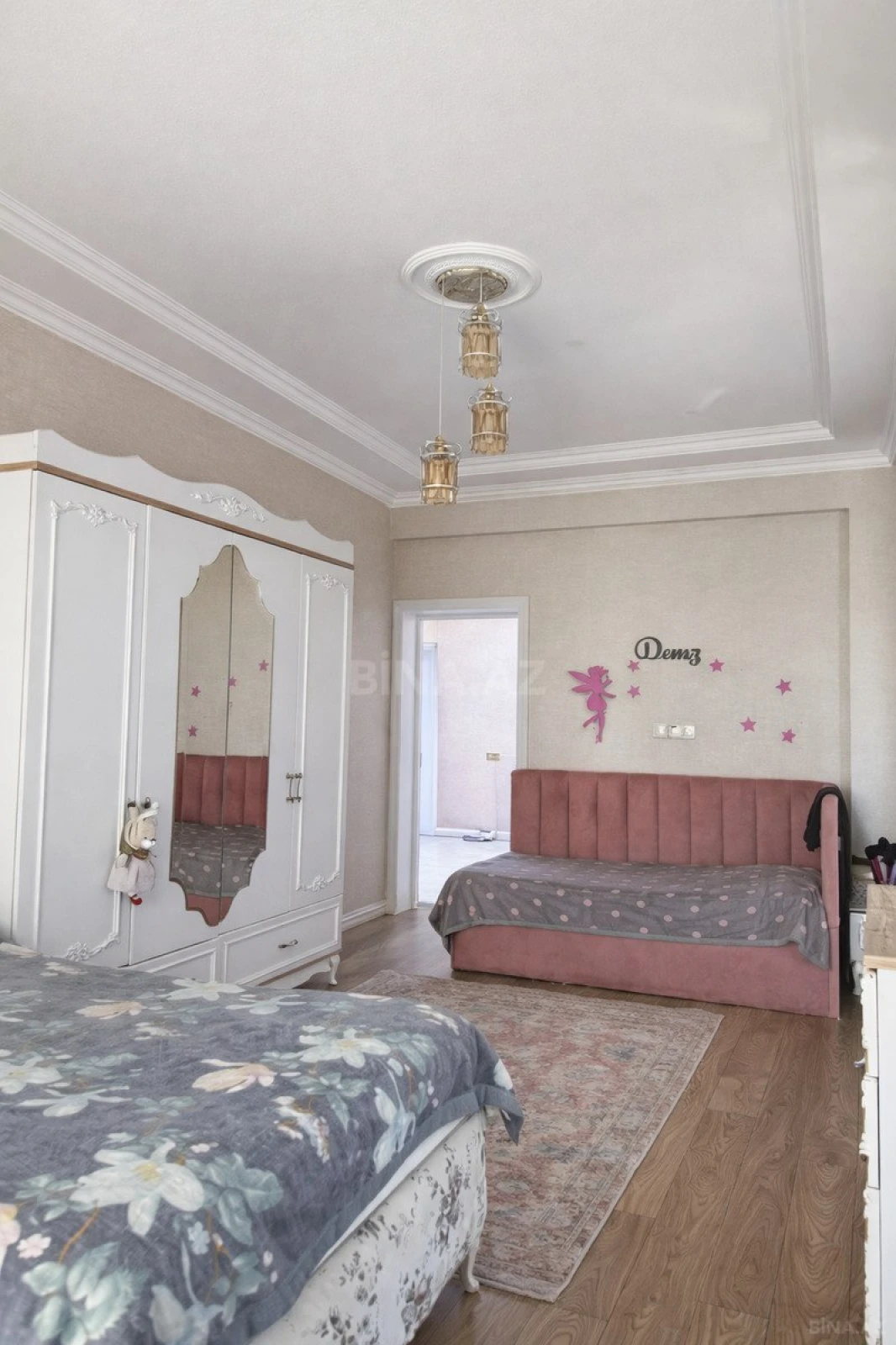 Satılır 4 otaqlı mənzil 170 m²