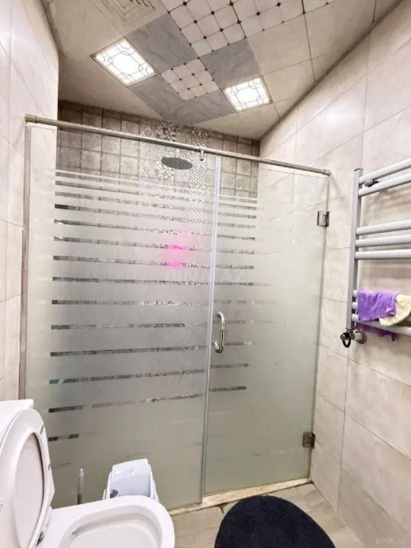 Satılır 4 otaqlı mənzil 170 m²
