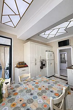 Satılır 4 otaqlı mənzil 170 m²