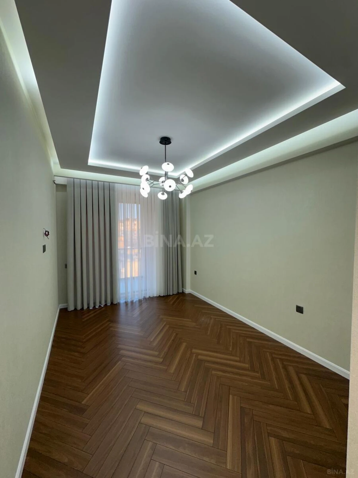 Satılır 3 otaqlı mənzil 100 m²