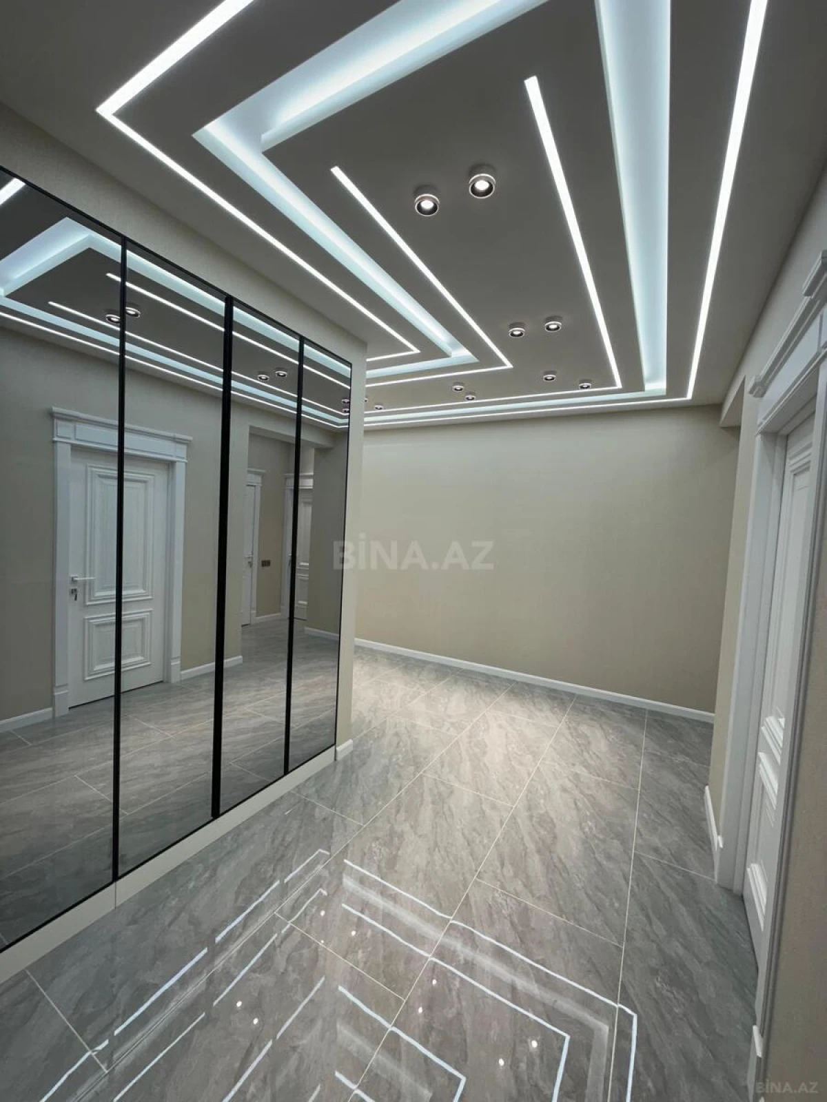 Satılır 3 otaqlı mənzil 100 m²