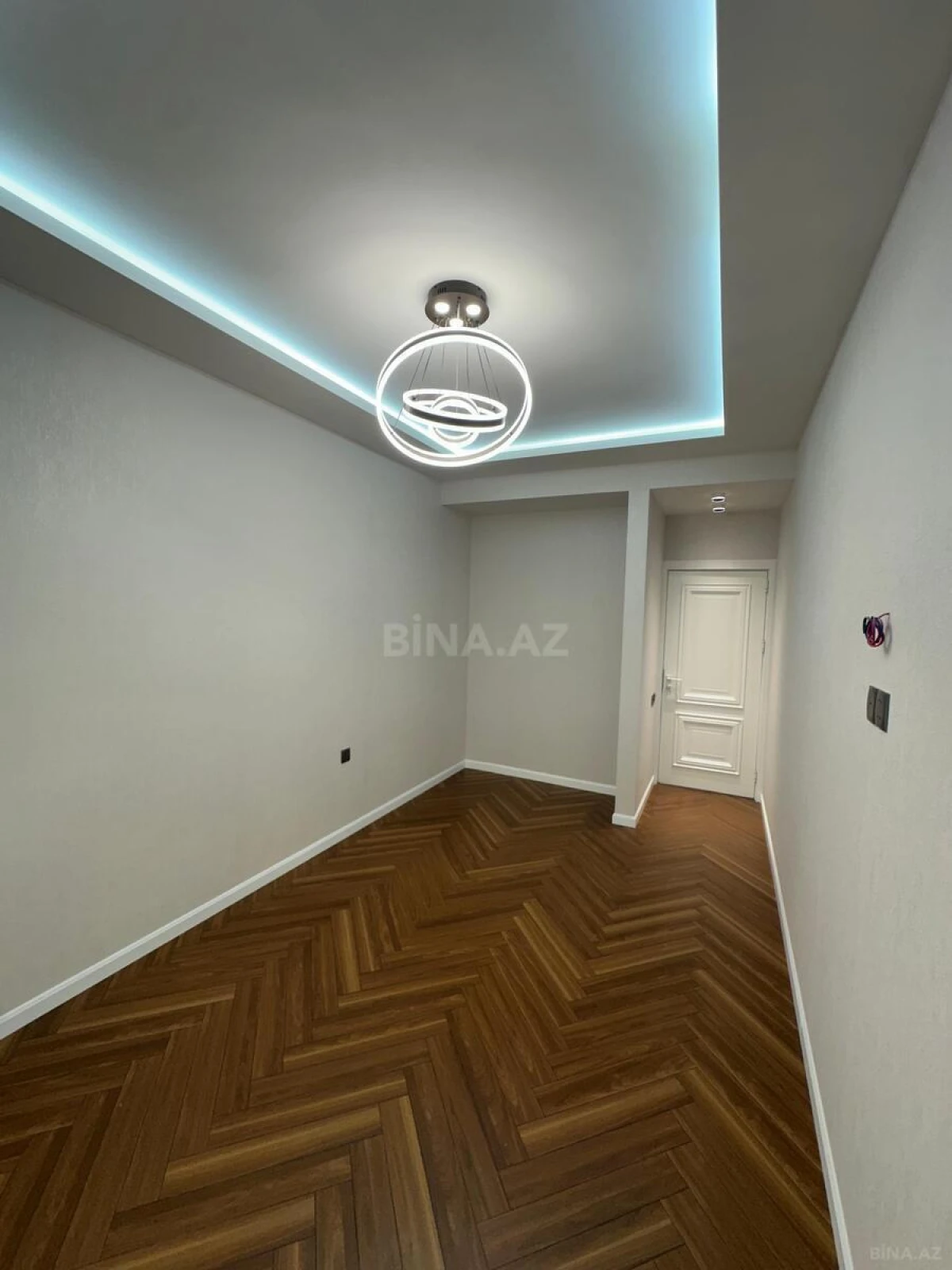 Satılır 3 otaqlı mənzil 100 m²