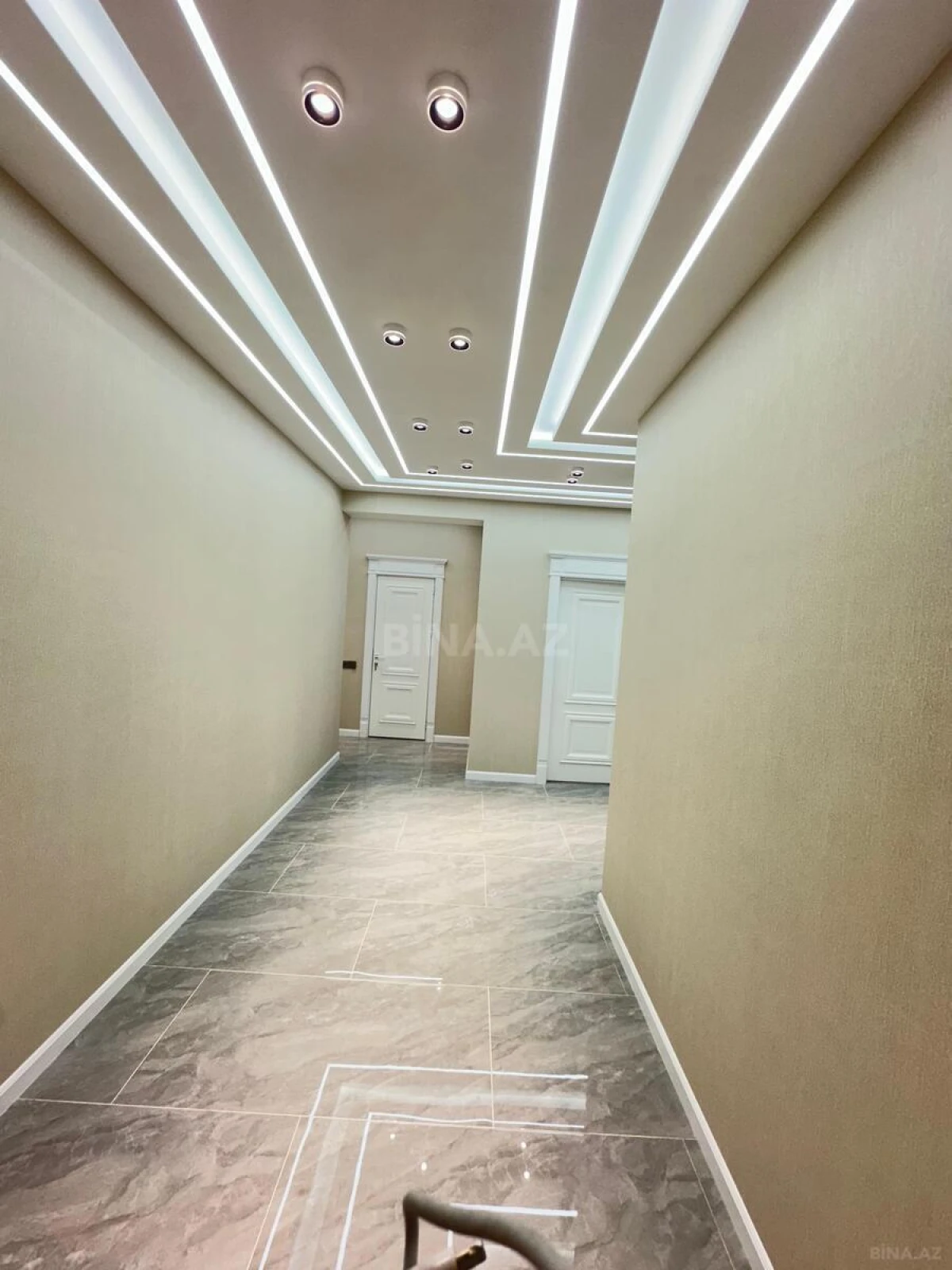 Satılır 3 otaqlı mənzil 100 m²