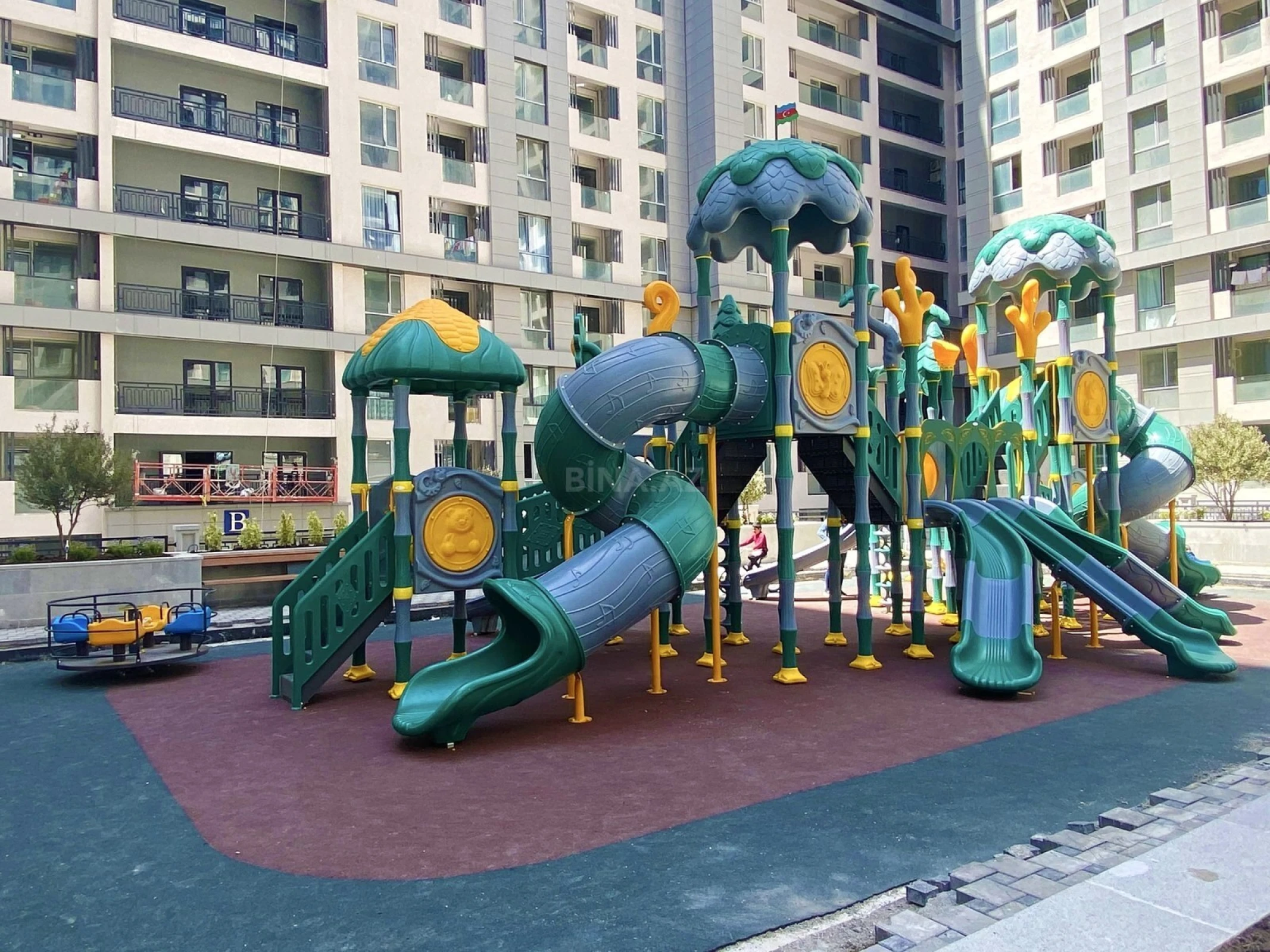 Satılır 3 otaqlı mənzil 100 m²