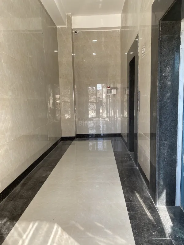 Satılır 2 otaqlı mənzil 75 m²