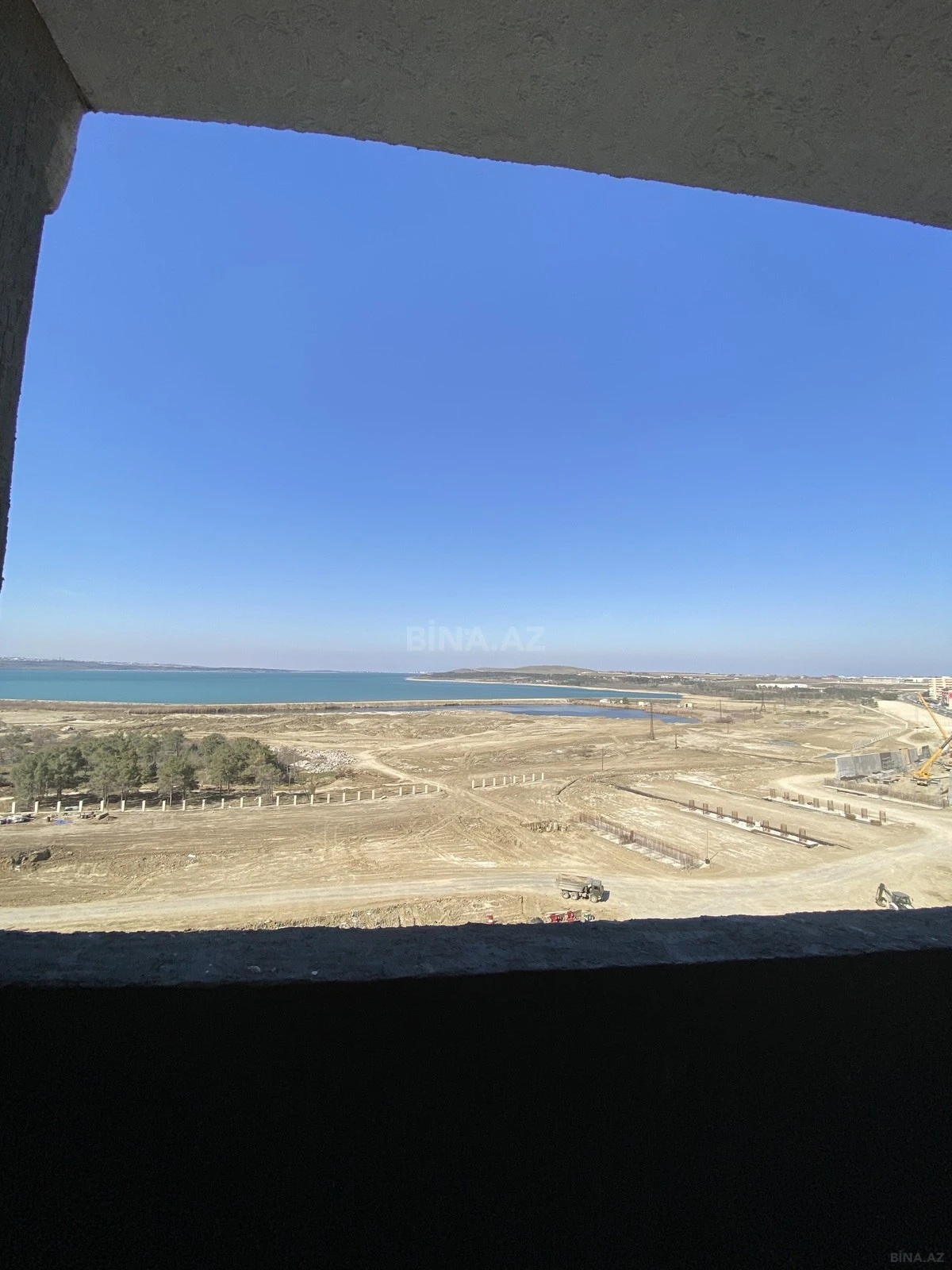 Satılır 2 otaqlı mənzil 75 m²