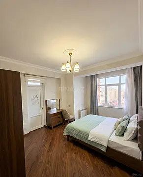 Kirayə verilir 3 otaqlı mənzil 124 m²