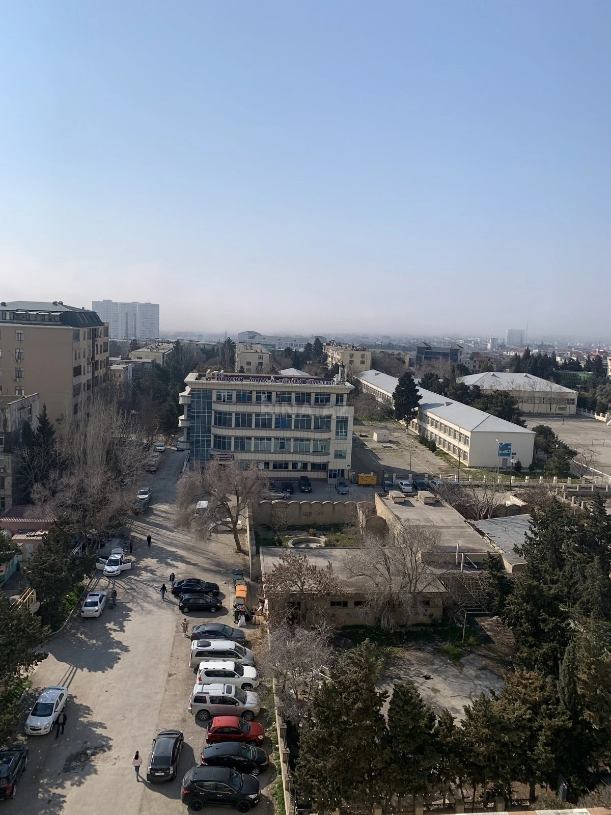 Satılır 3 otaqlı mənzil 123 m²