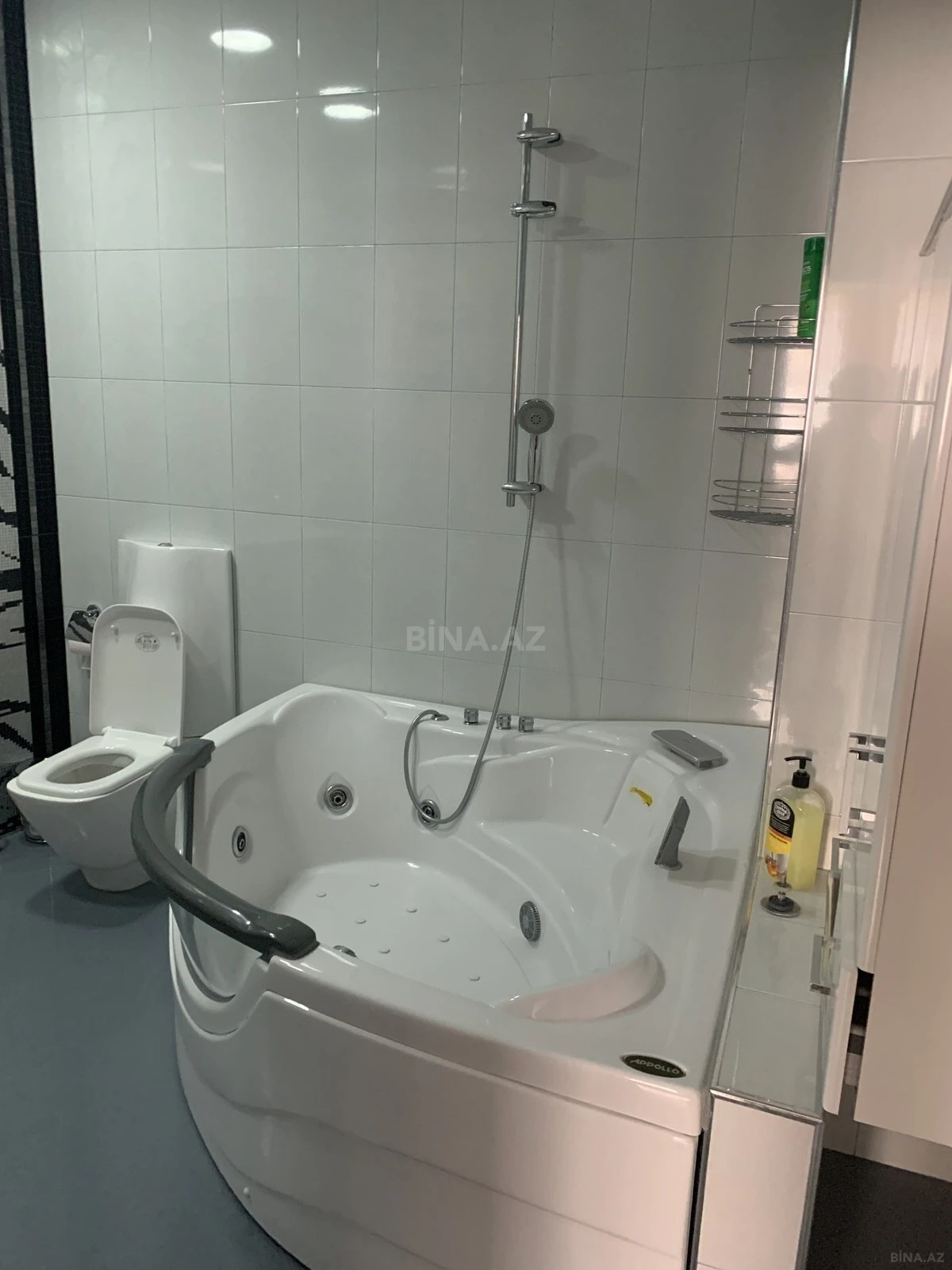 Satılır 3 otaqlı mənzil 123 m²