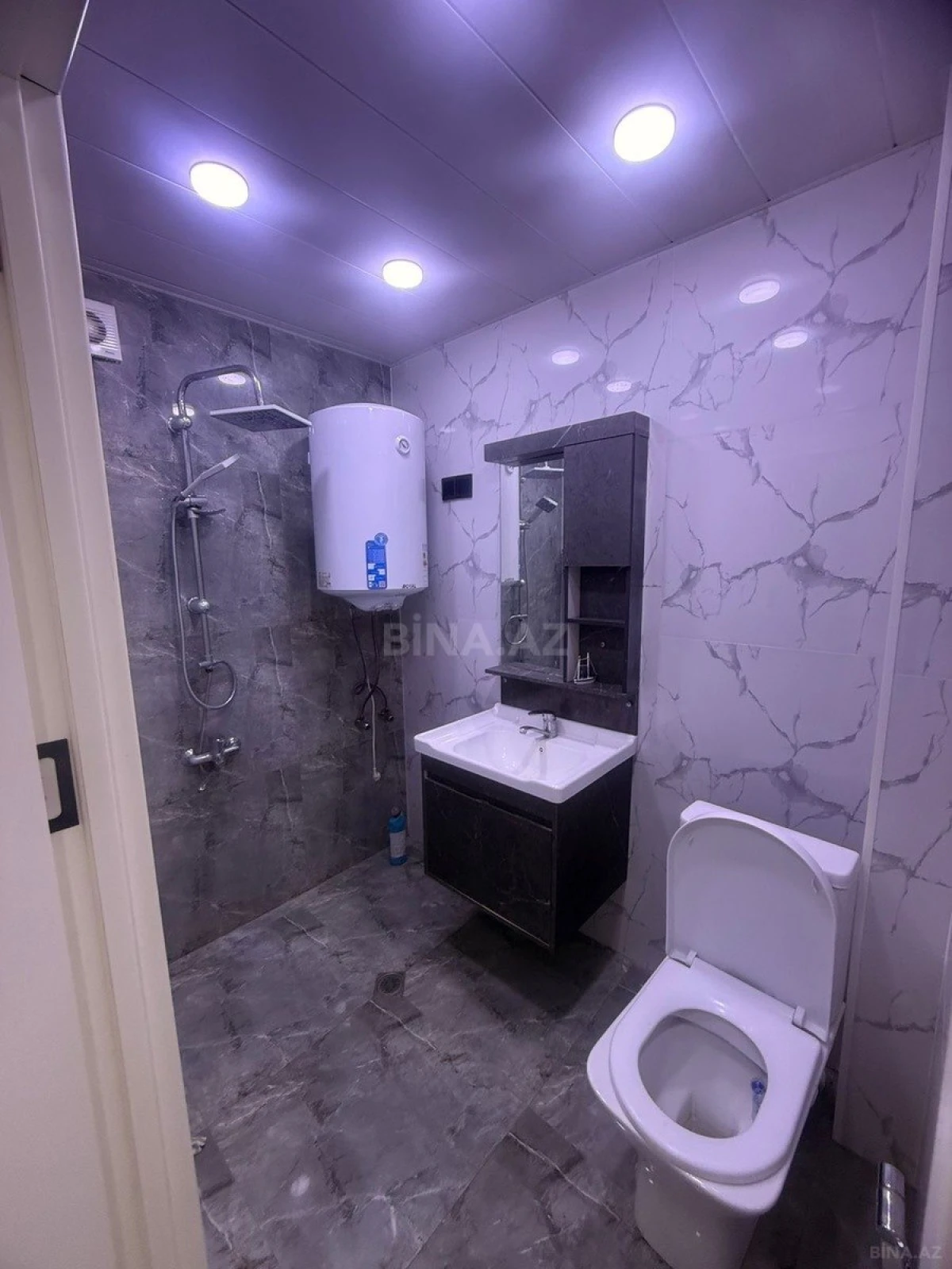 Kirayə verilir 2 otaqlı mənzil 55 m²