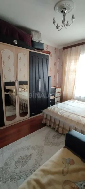 Satılır 2 otaqlı mənzil 65 m²