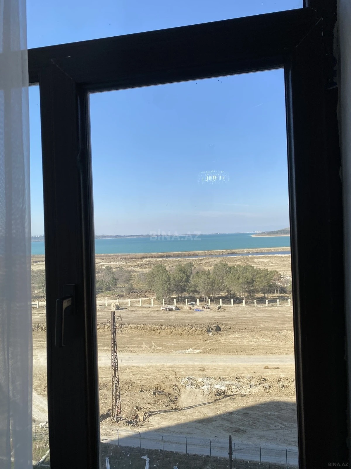 Satılır 2 otaqlı mənzil 71 m²