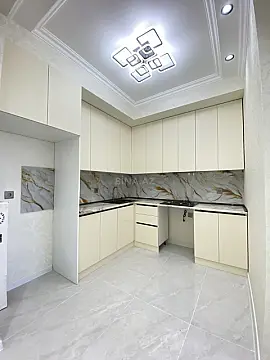 Satılır 2 otaqlı mənzil 71 m²