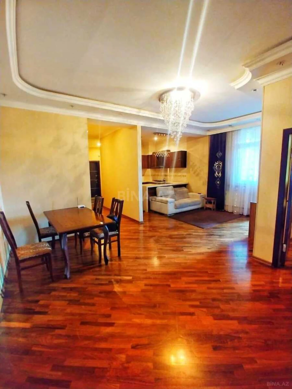 Satılır 3 otaqlı mənzil 100 m²