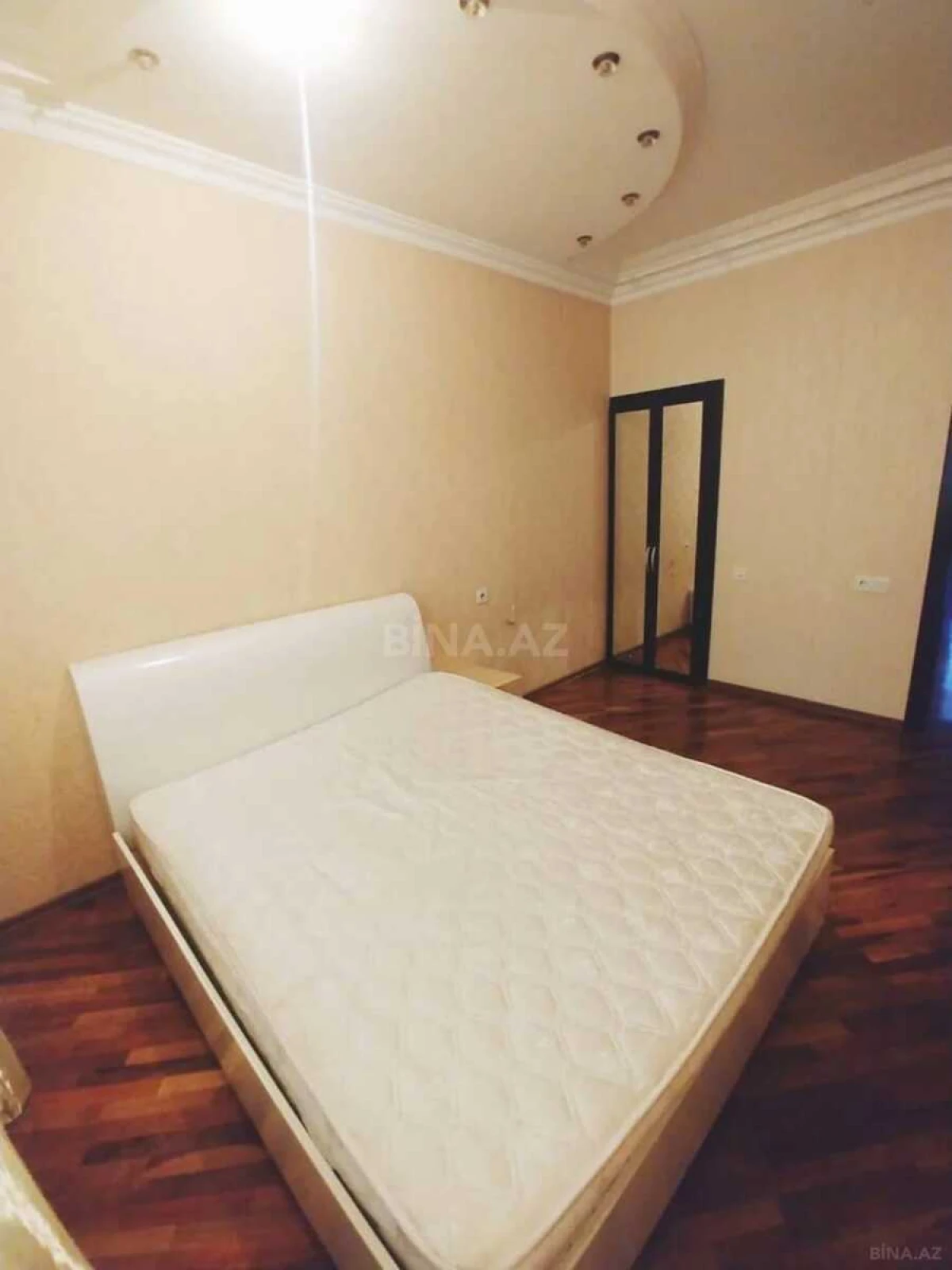 Satılır 3 otaqlı mənzil 100 m²