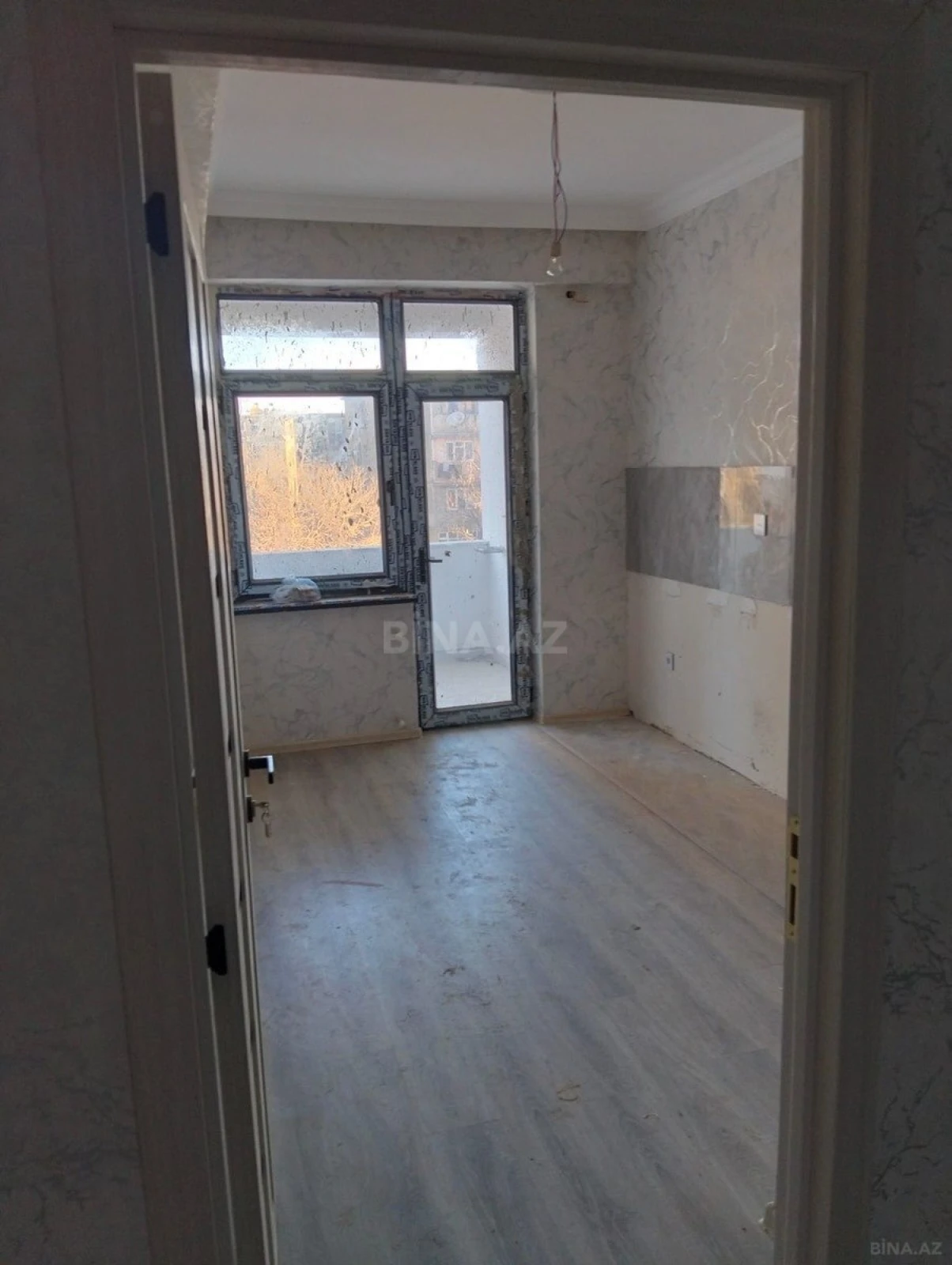 Satılır 2 otaqlı mənzil 74 m²