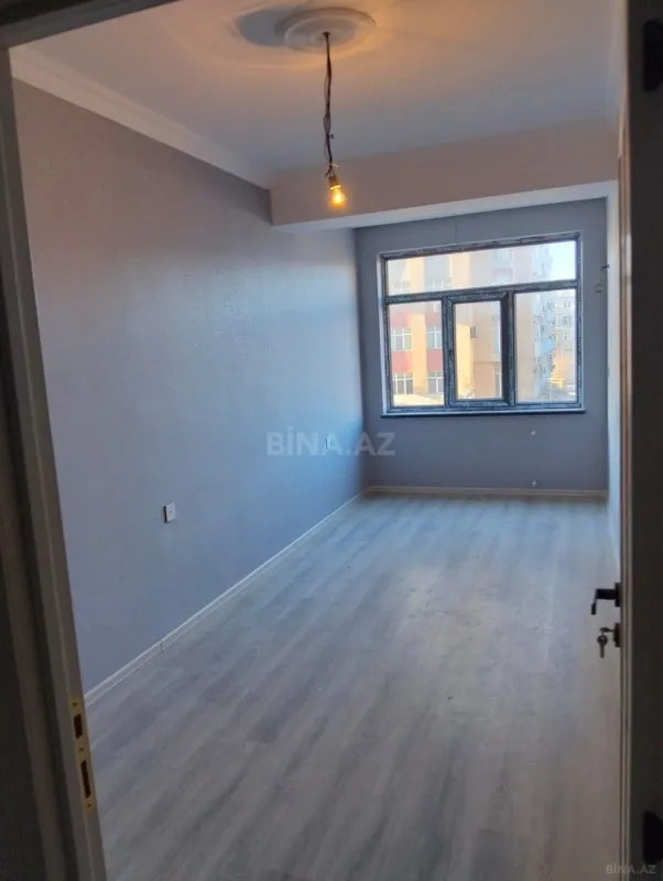 Satılır 2 otaqlı mənzil 74 m²