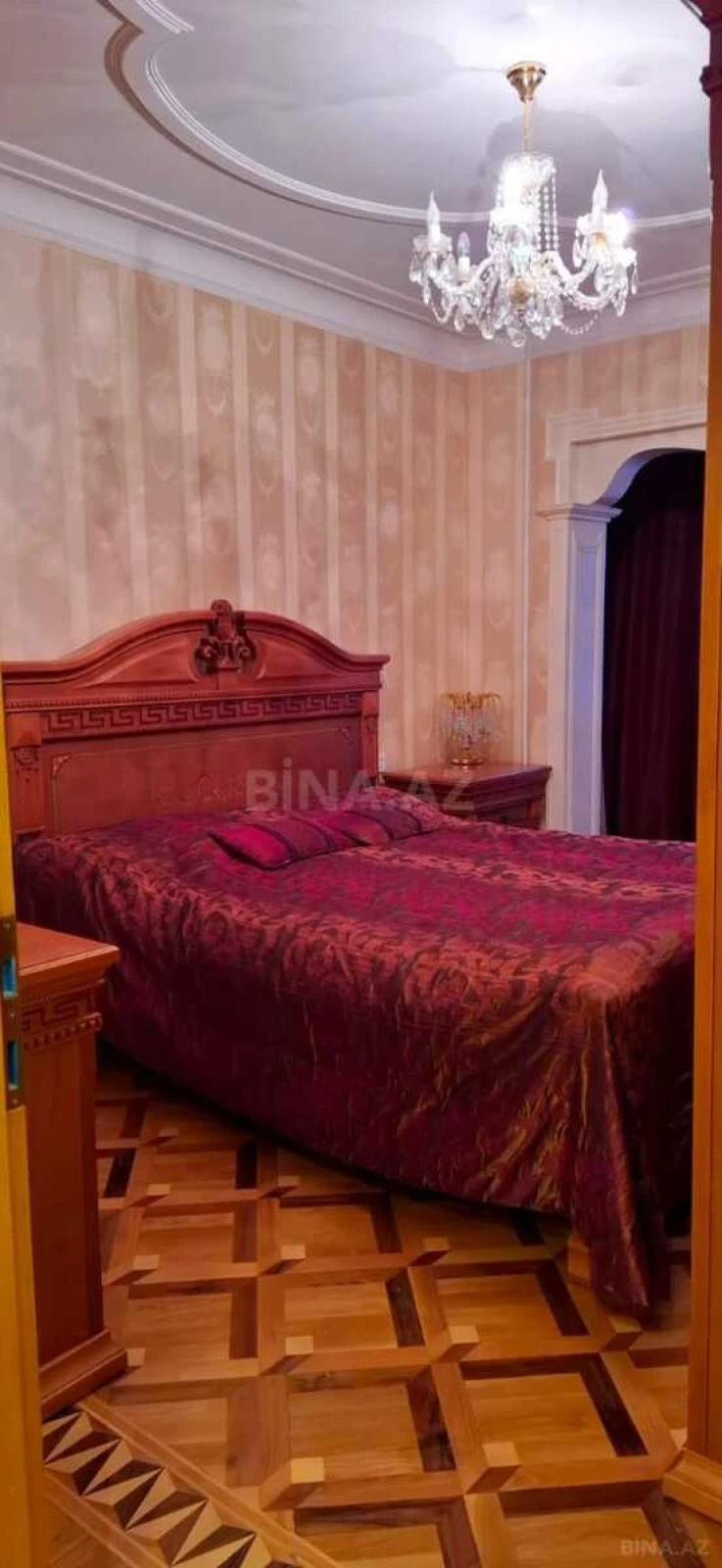 Satılır 5 otaqlı mənzil 150 m²