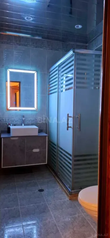 Satılır 5 otaqlı mənzil 150 m²