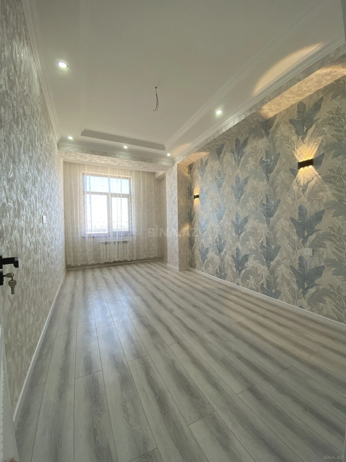 Satılır 3 otaqlı mənzil 92 m²
