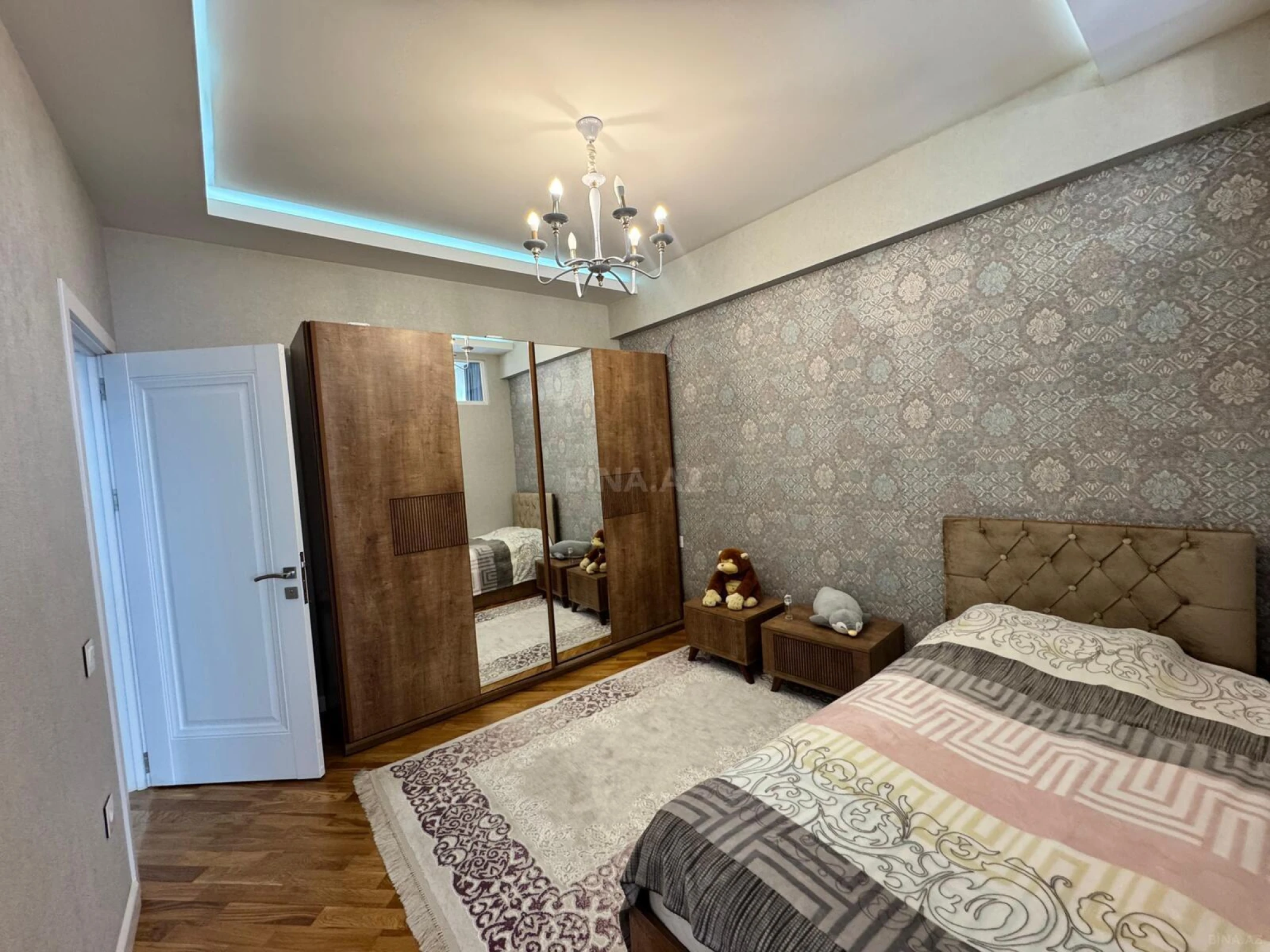 Satılır 3 otaqlı mənzil 90 m²