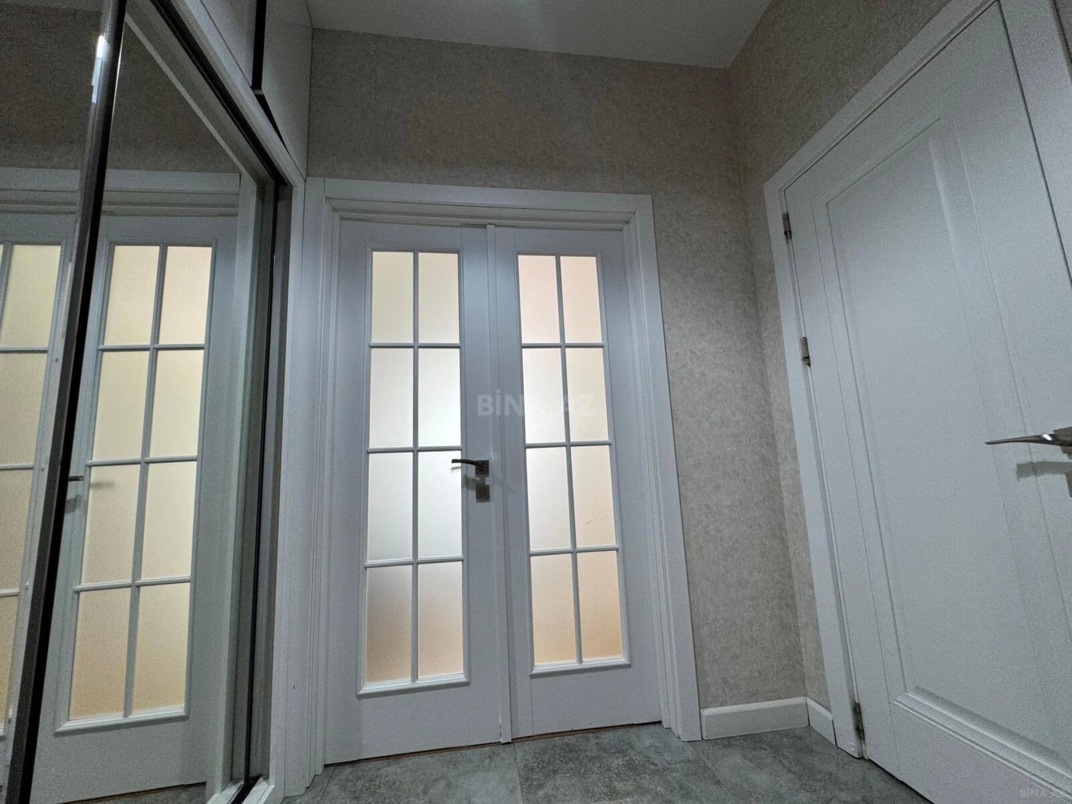 Satılır 3 otaqlı mənzil 90 m²