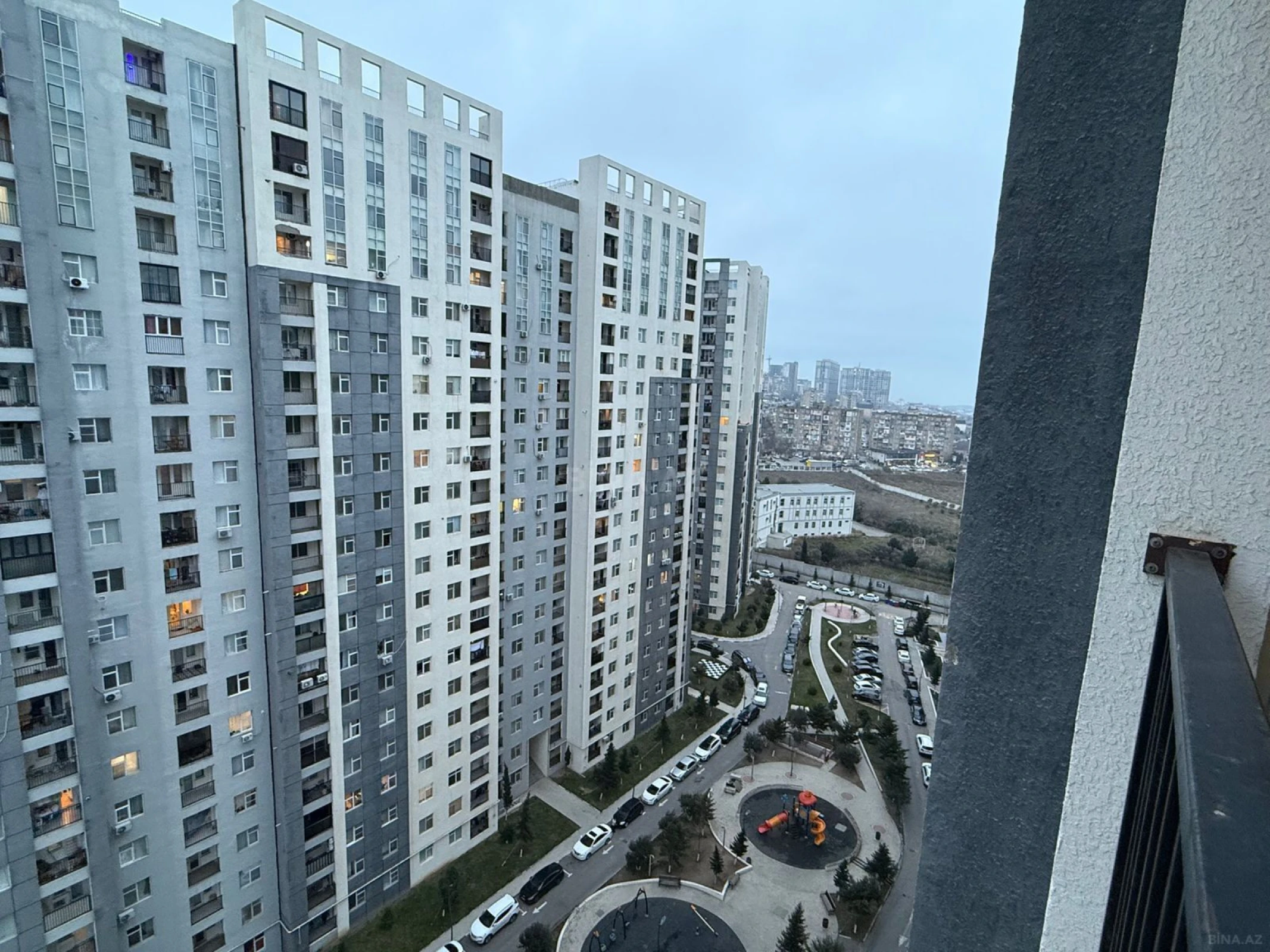 Satılır 3 otaqlı mənzil 90 m²